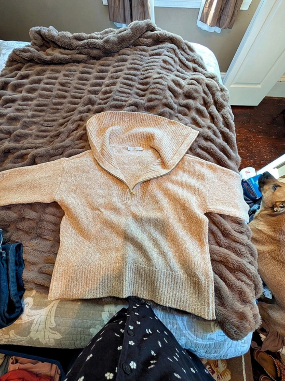 LOFT Turtleneck Sweater in Pink Size Medium Like New